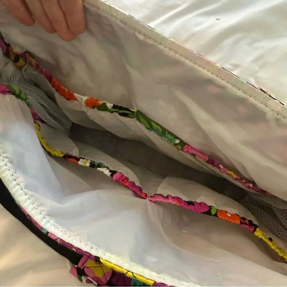 Vera Bradley Va Va Bloom Diaper Baby Messenger Bag, New Condition!